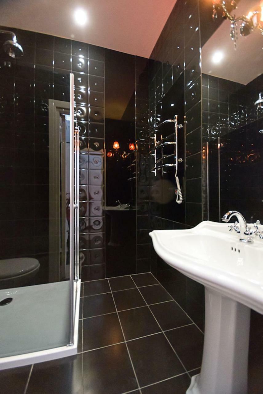 Partner Guest House Velyka Vasylkivska Kiev Exteriör bild